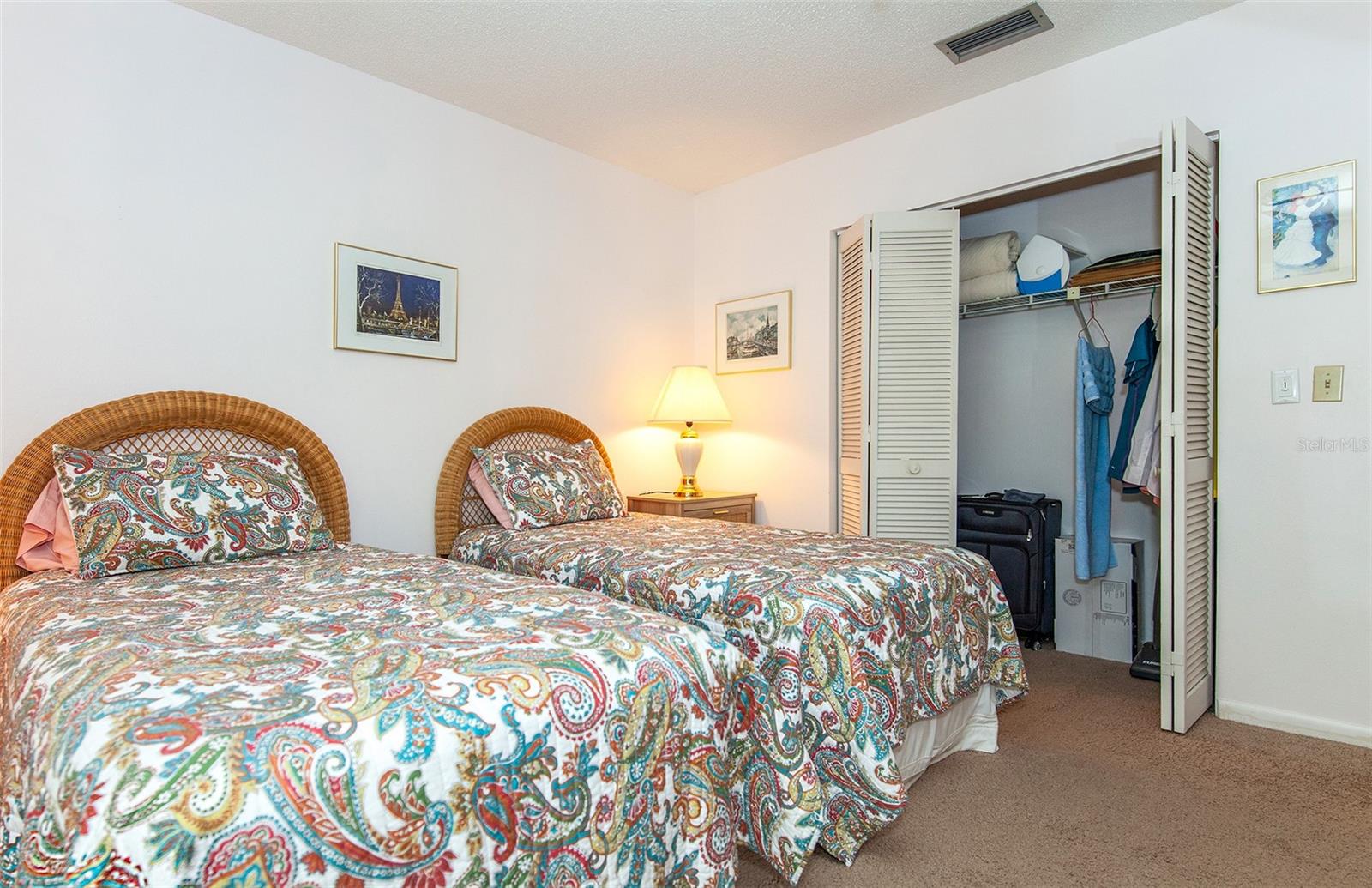 Image 28 of 54 For 862 Bird Bay Way 194