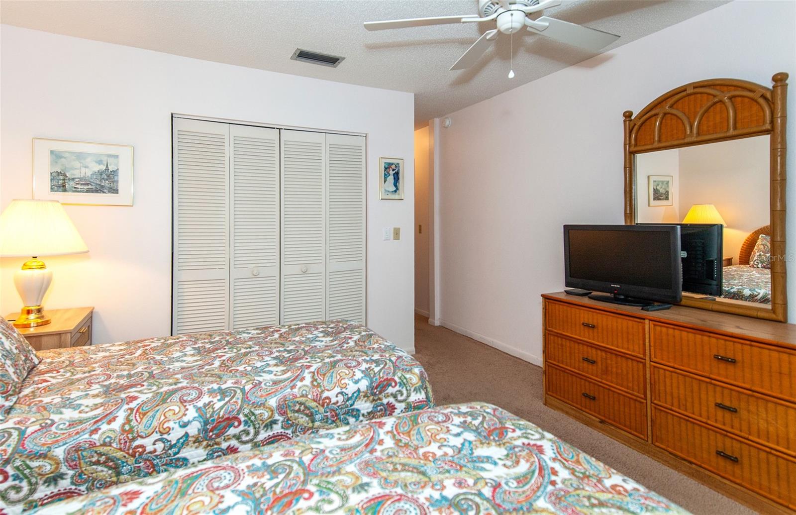 Image 29 of 54 For 862 Bird Bay Way 194