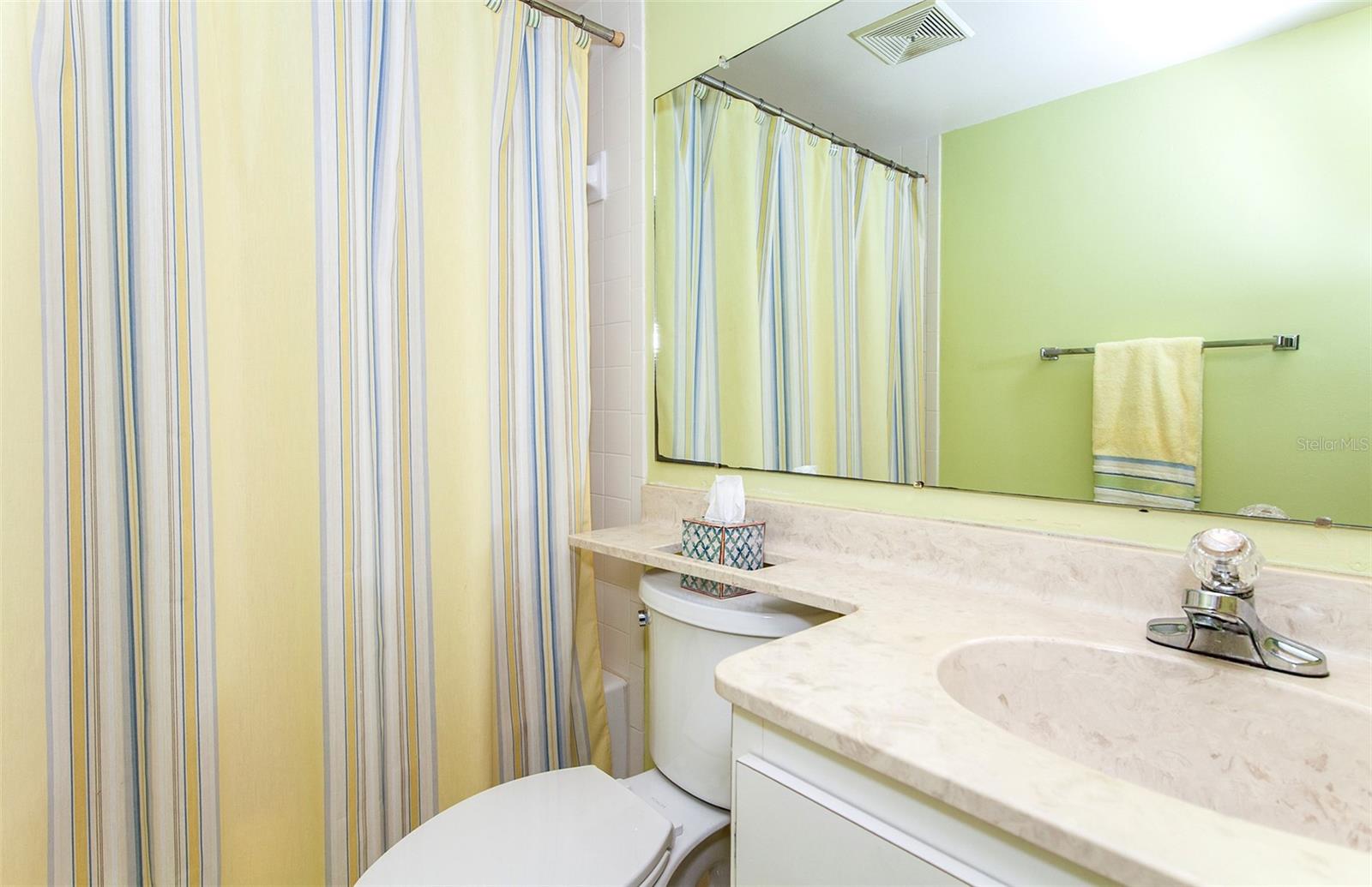 Image 30 of 54 For 862 Bird Bay Way 194