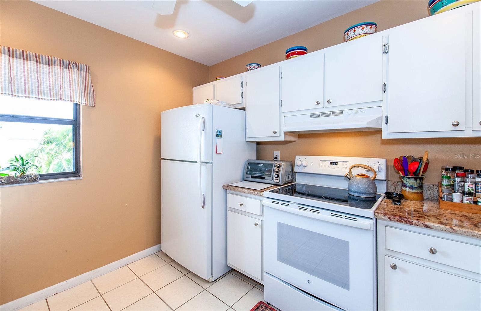 Image 4 of 54 For 862 Bird Bay Way 194