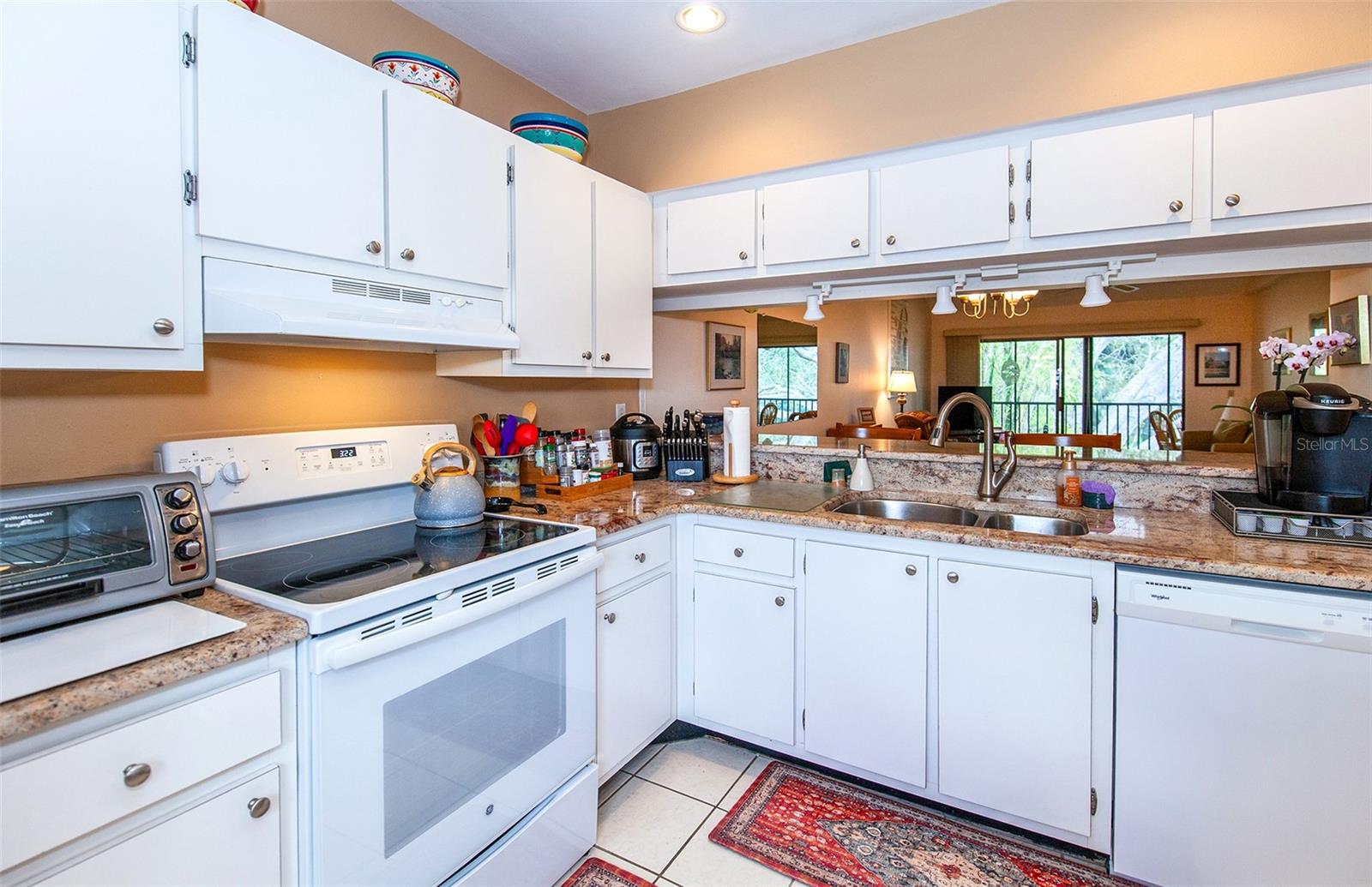 Image 5 of 54 For 862 Bird Bay Way 194