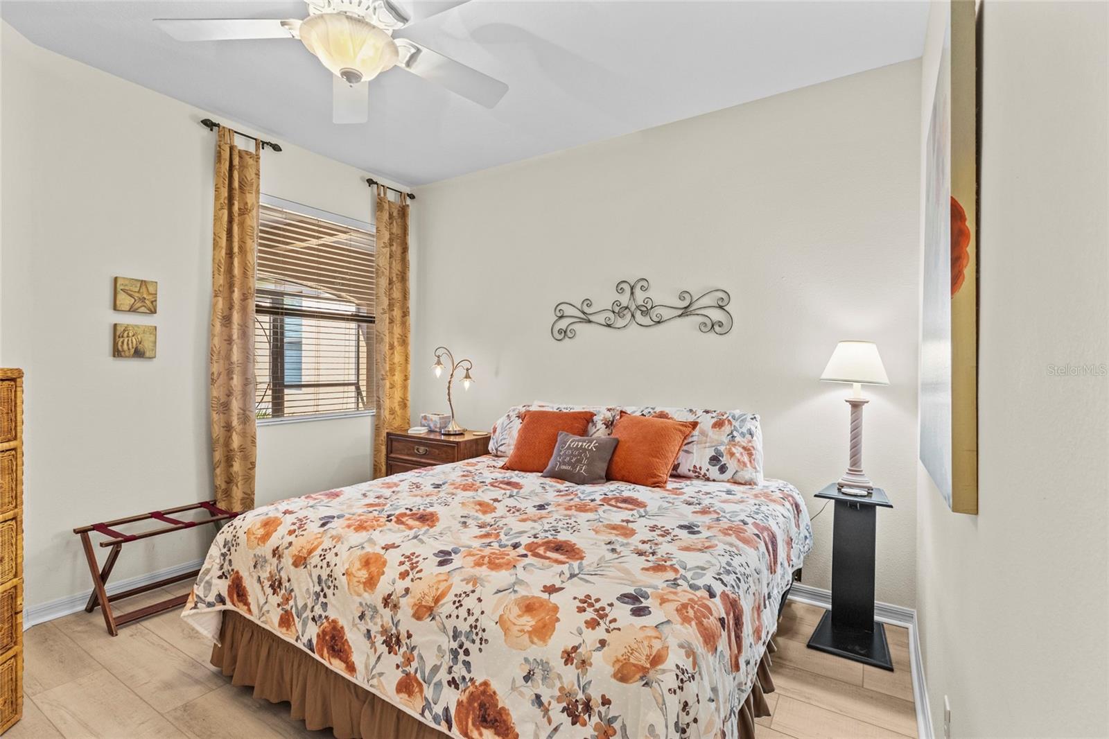 Image 21 of 37 For 11042 Batello Drive