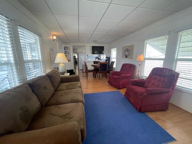 Image 2 of 11 For 767 Green Circle