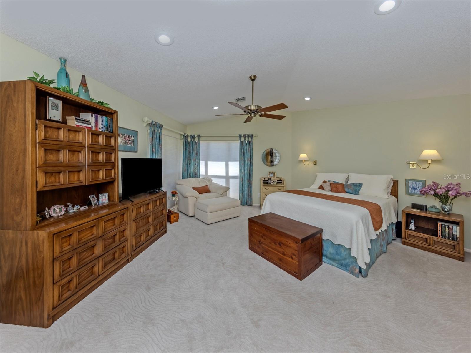 Image 20 of 38 For 603 Four Bays Drive