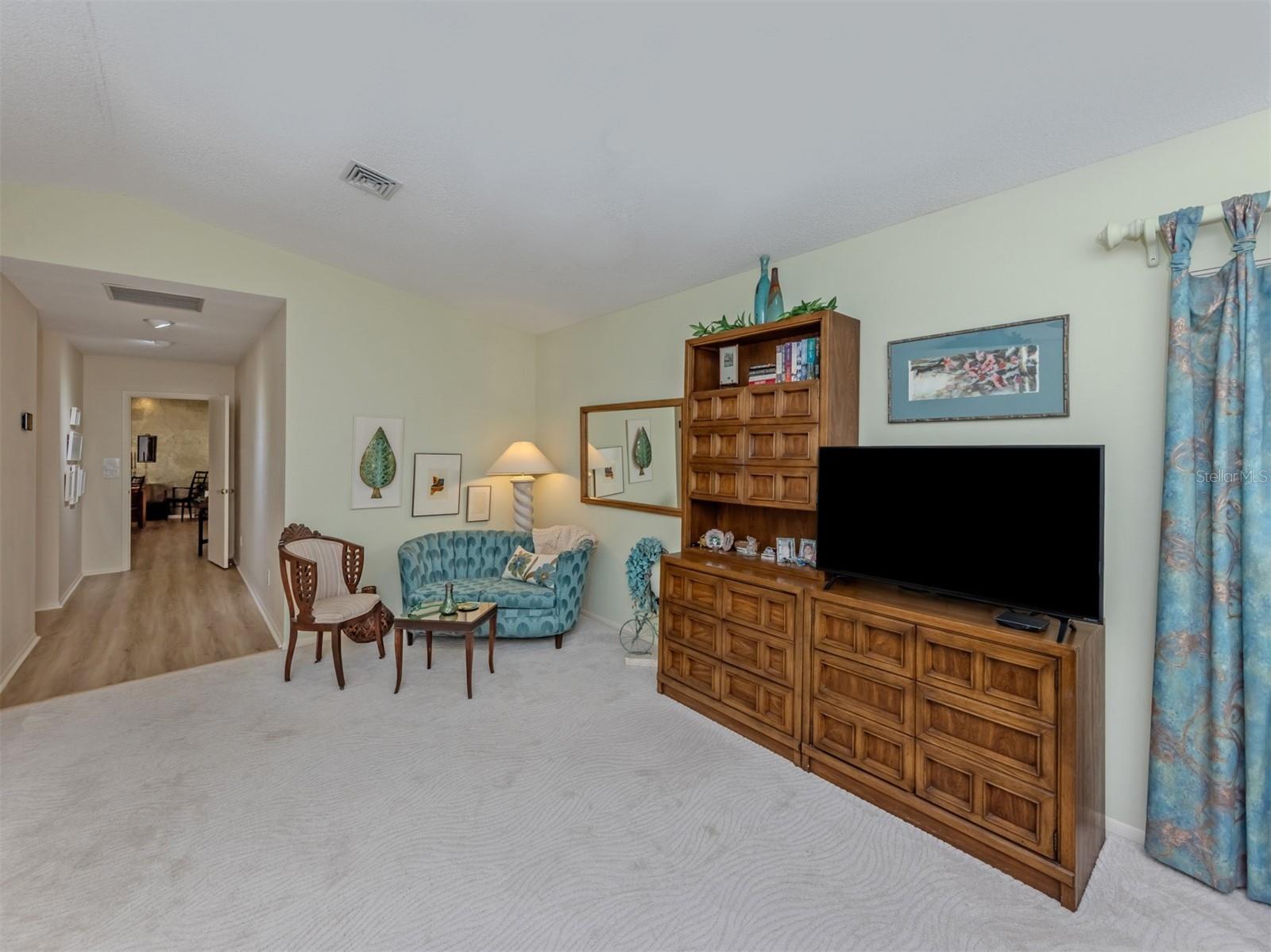 Image 21 of 38 For 603 Four Bays Drive