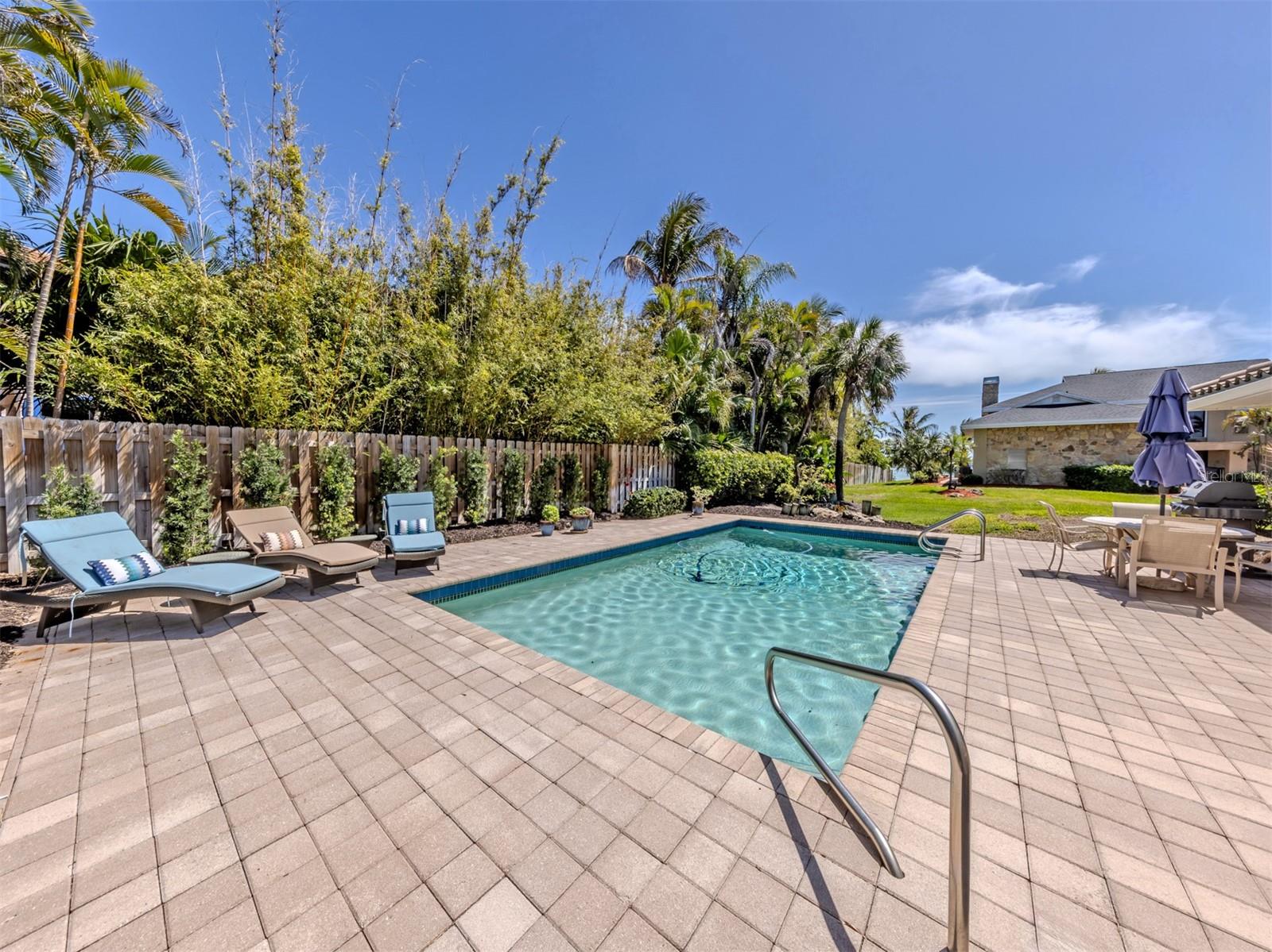 Image 7 of 38 For 603 Four Bays Drive