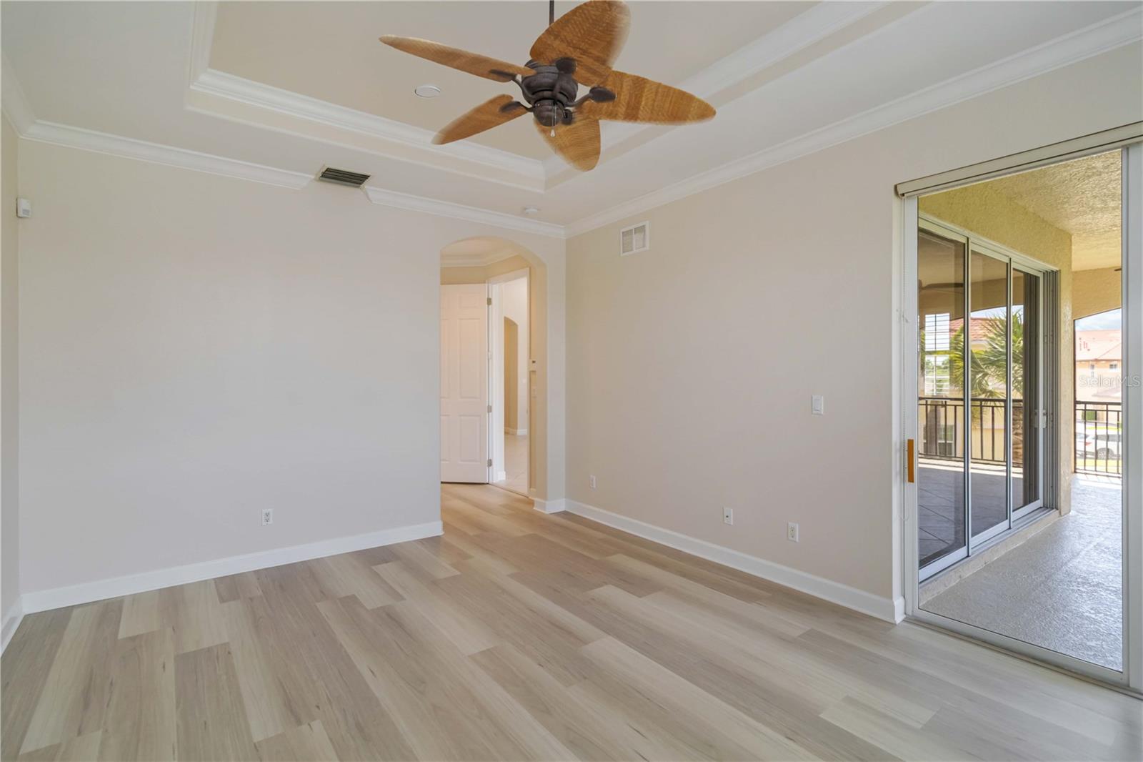 Image 19 of 79 For 133 Bella Vista Terrace 32c