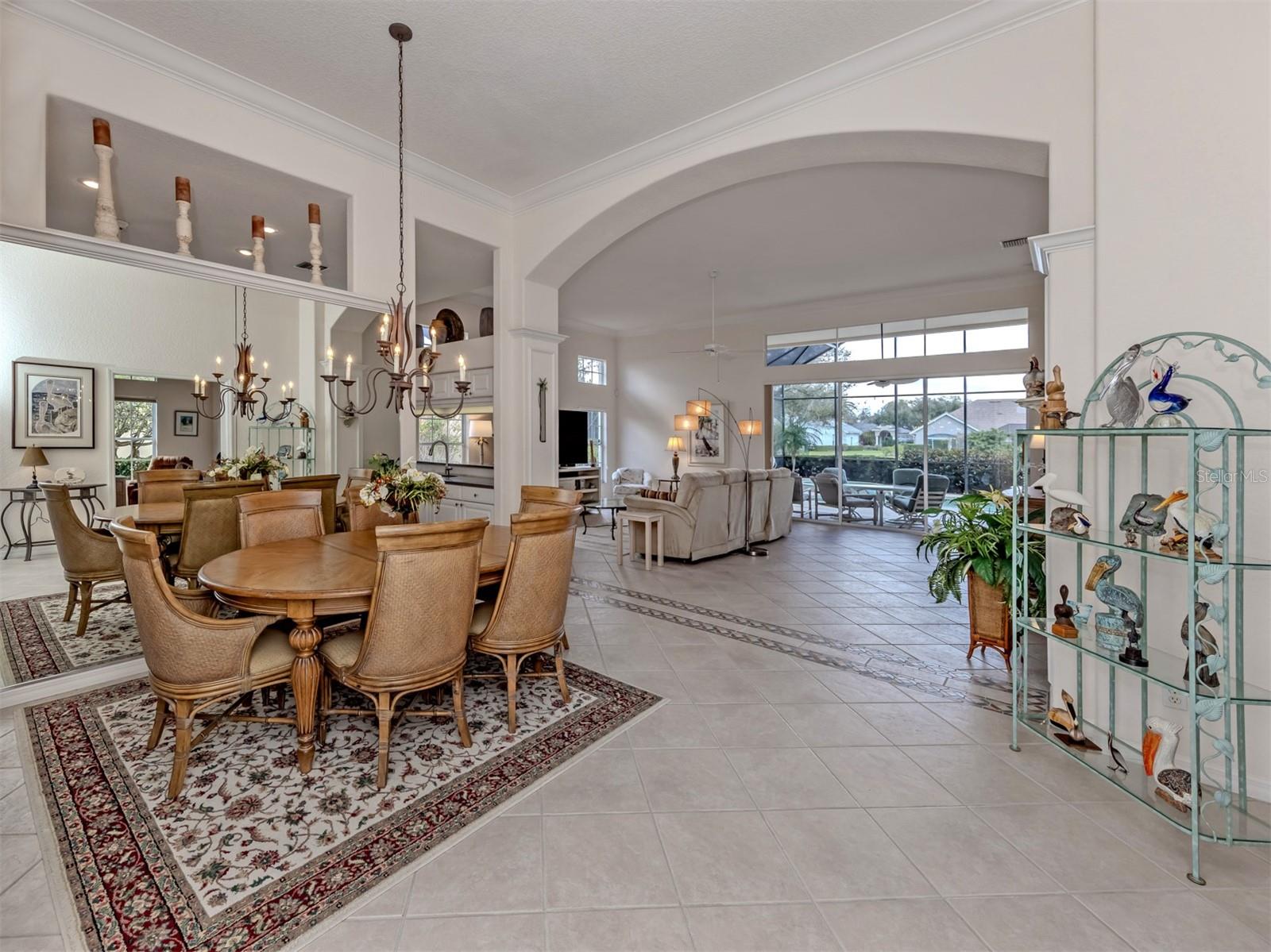 Image 12 of 79 For 338 Saint George Court 11