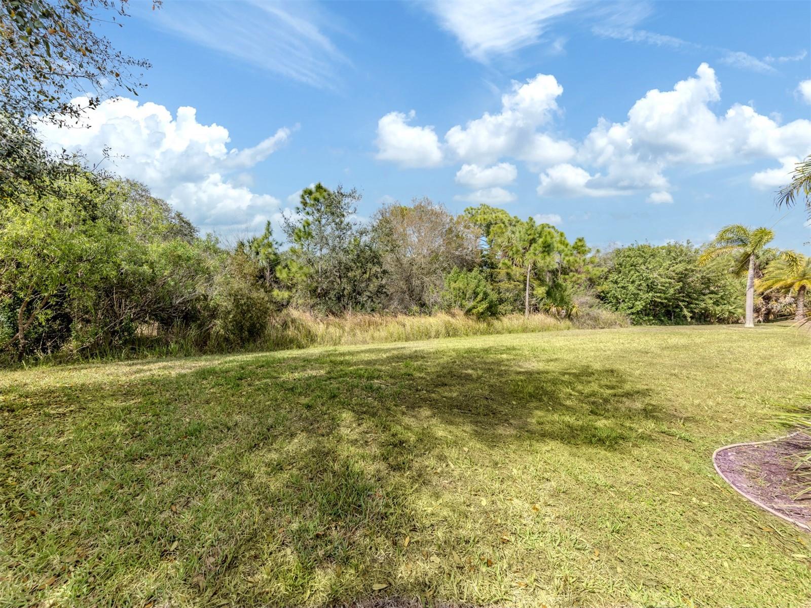 Image 28 of 92 For 20925 Loggia Court