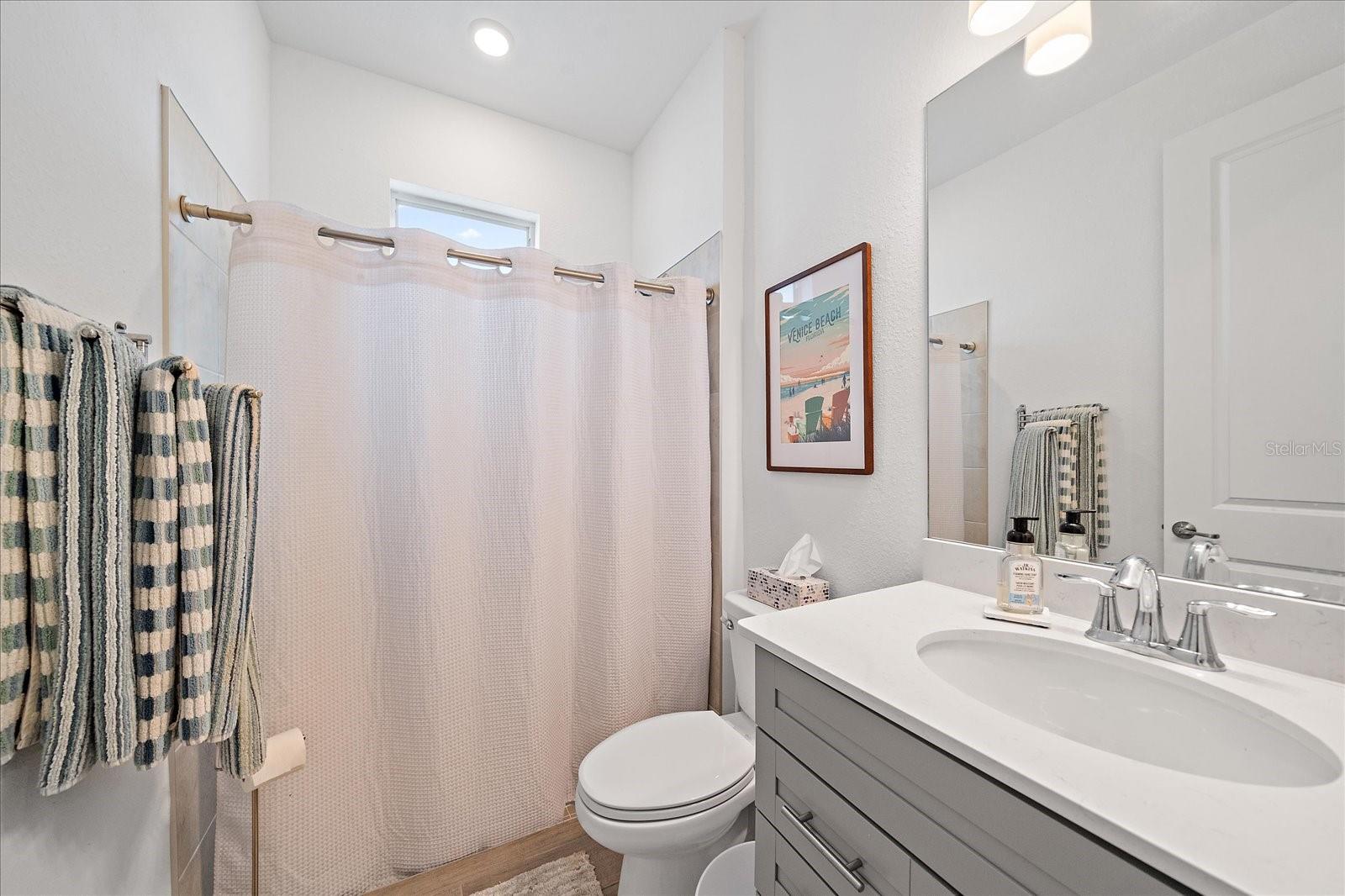 Listing photo id 23 for 17552 Santorini Court