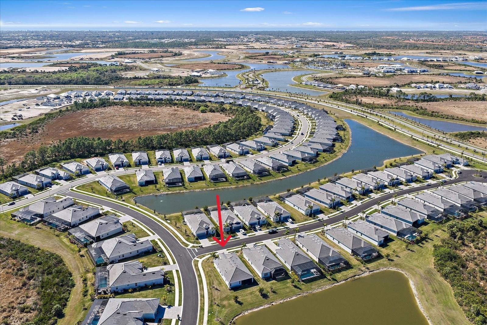 Listing photo id 32 for 17552 Santorini Court