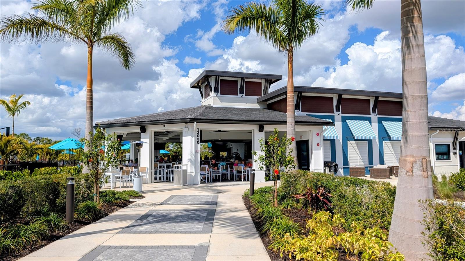 Listing photo id 38 for 17552 Santorini Court