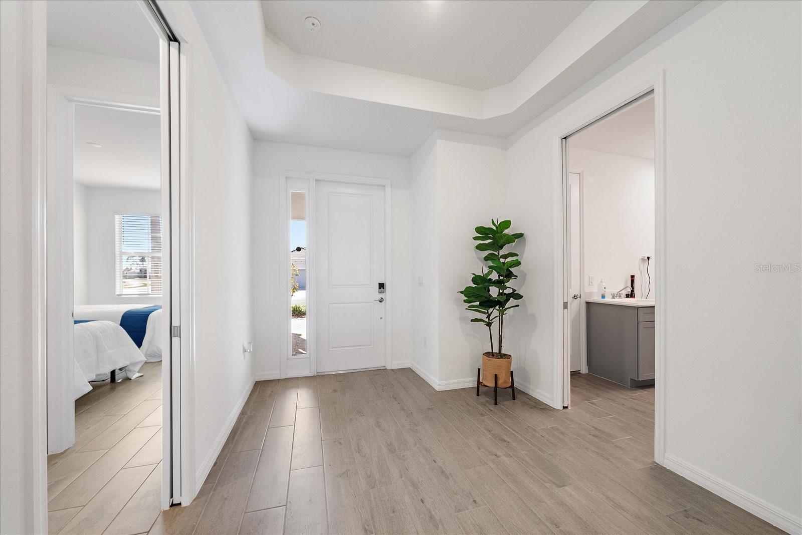 Listing photo id 4 for 17552 Santorini Court