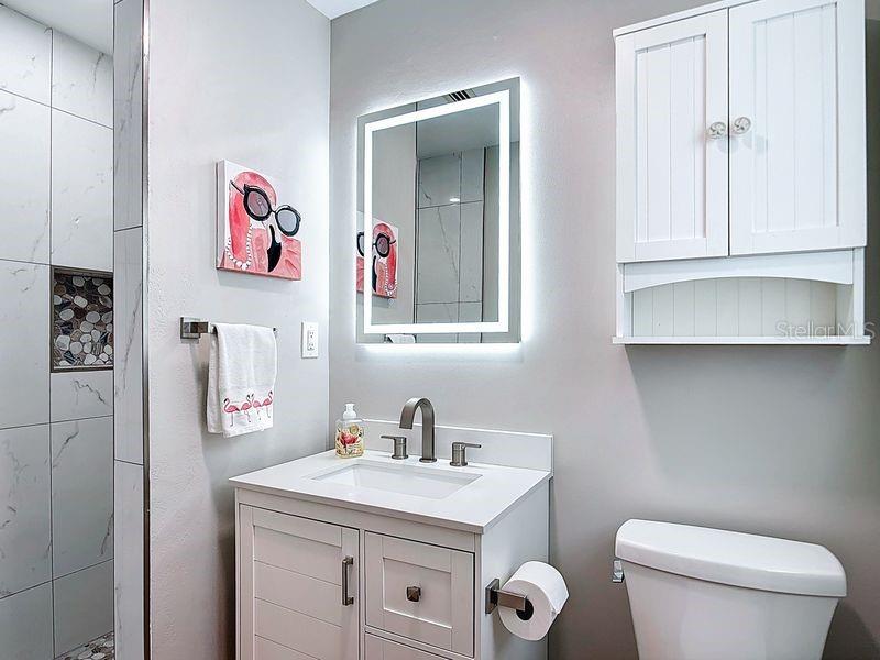 Image 19 of 35 For 1977 Beach Road 44