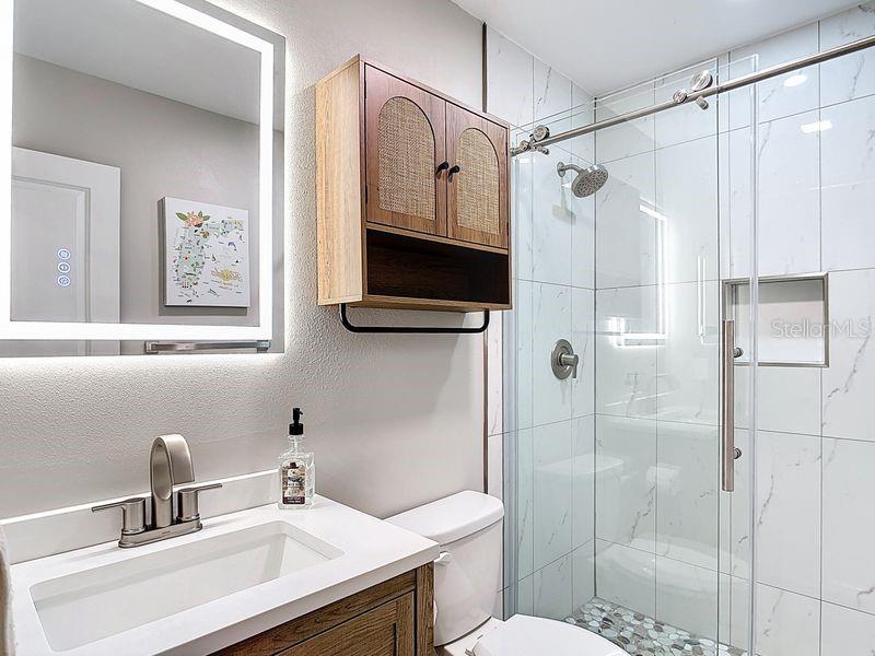 Image 23 of 35 For 1977 Beach Road 44