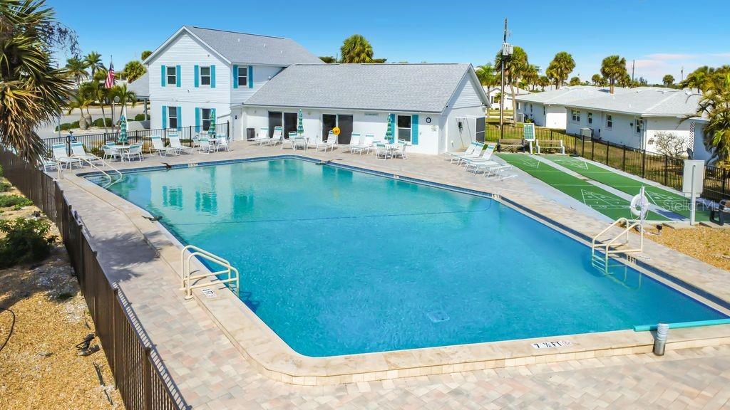 Image 27 of 35 For 1977 Beach Road 44