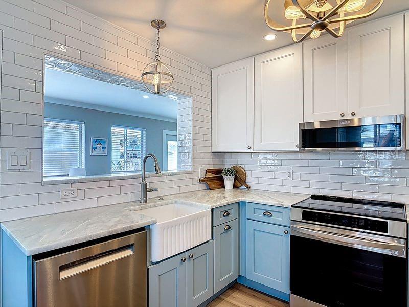 Image 9 of 35 For 1977 Beach Road 44