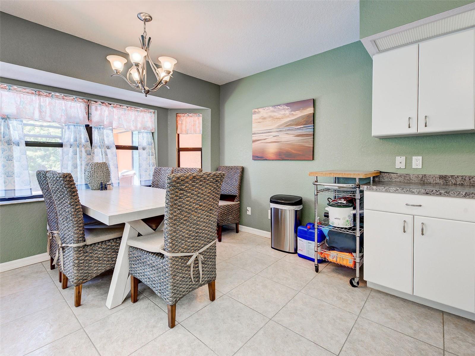 Image 16 of 49 For 2135 Belvoir Street