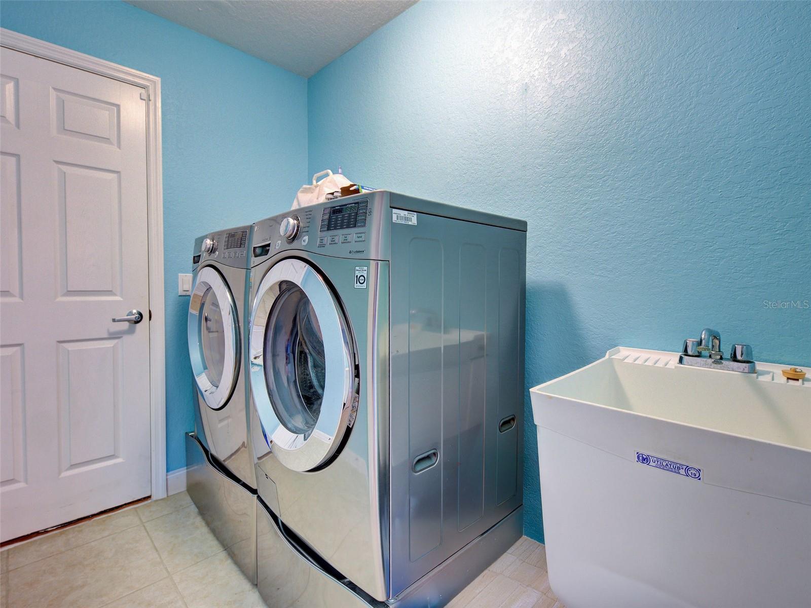 Image 24 of 49 For 2135 Belvoir Street