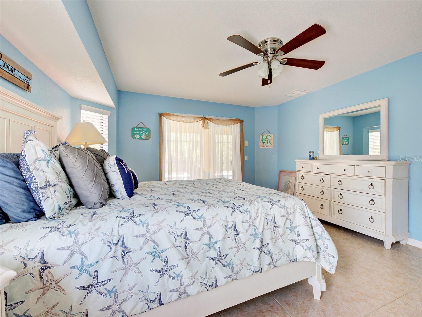 Image 32 of 49 For 2135 Belvoir Street