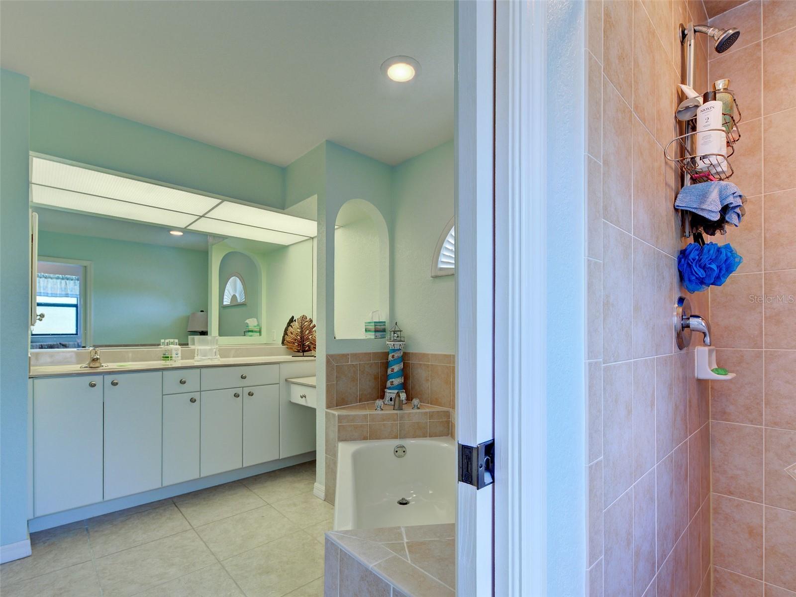 Image 41 of 49 For 2135 Belvoir Street