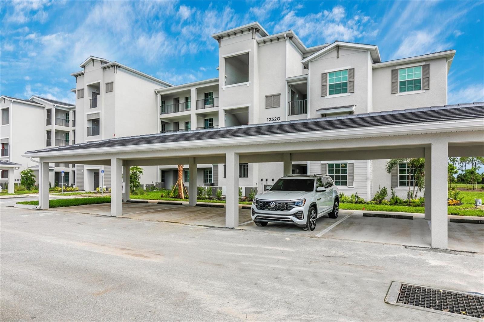 Image 2 of 100 For 12320 Wellen Golf Street 305