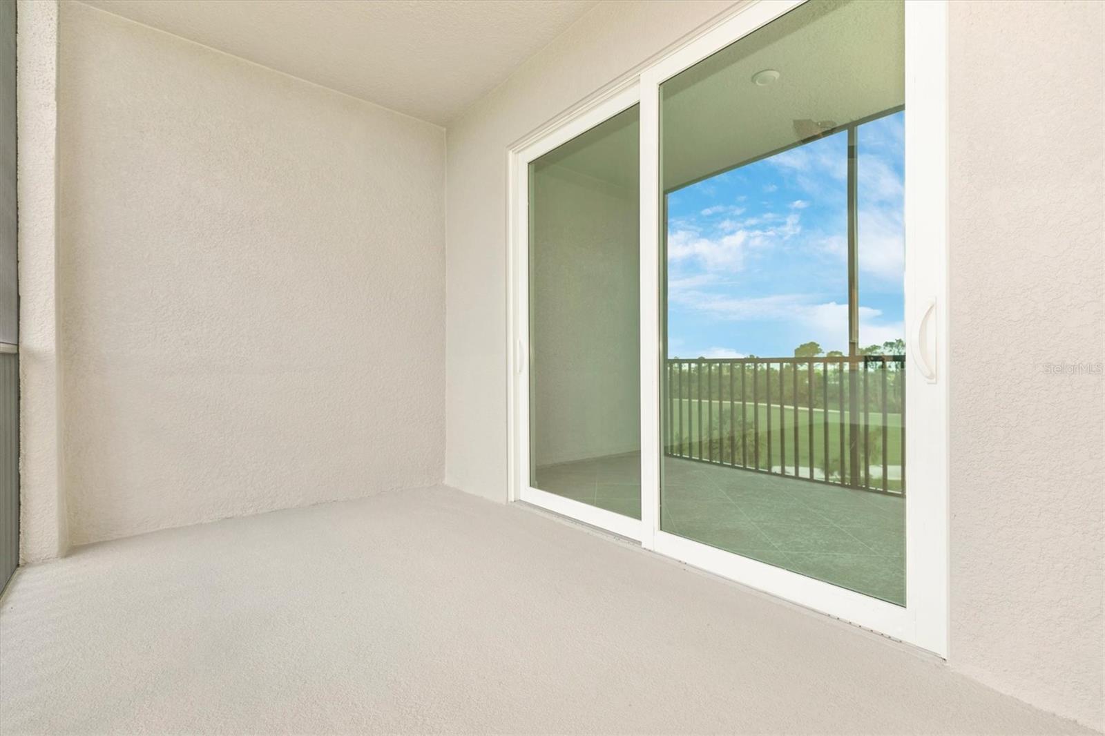 Image 24 of 100 For 12320 Wellen Golf Street 305