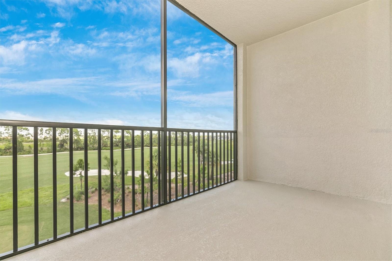 Image 25 of 100 For 12320 Wellen Golf Street 305