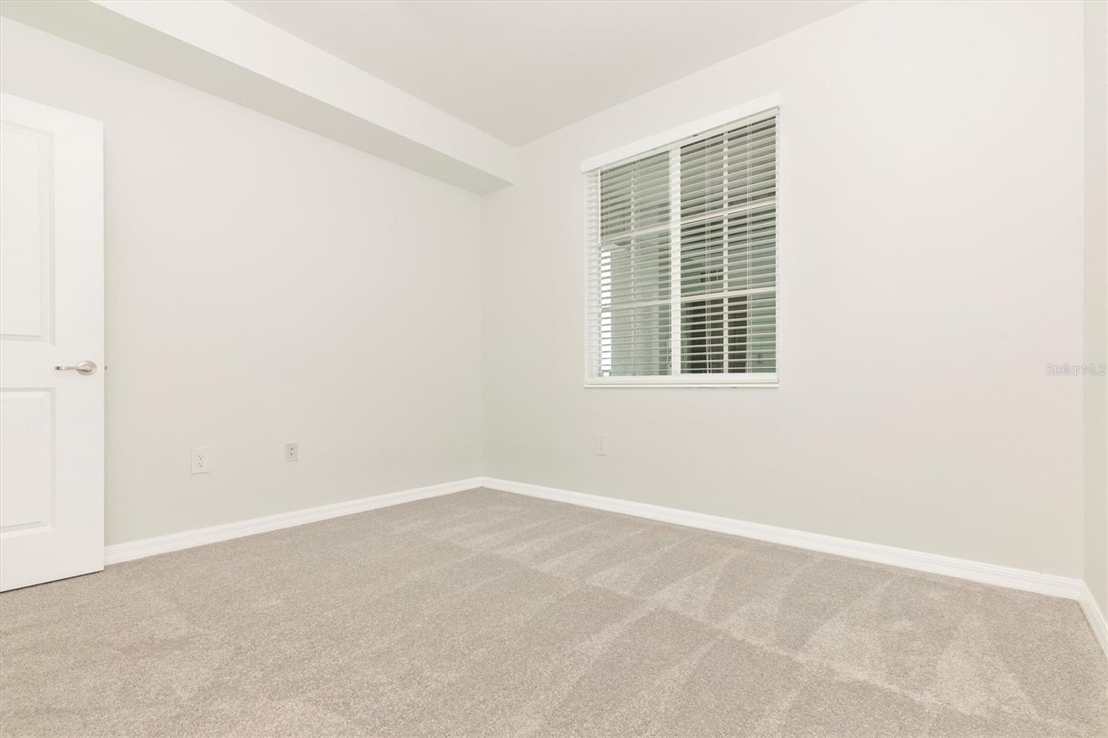 Image 44 of 100 For 12320 Wellen Golf Street 305