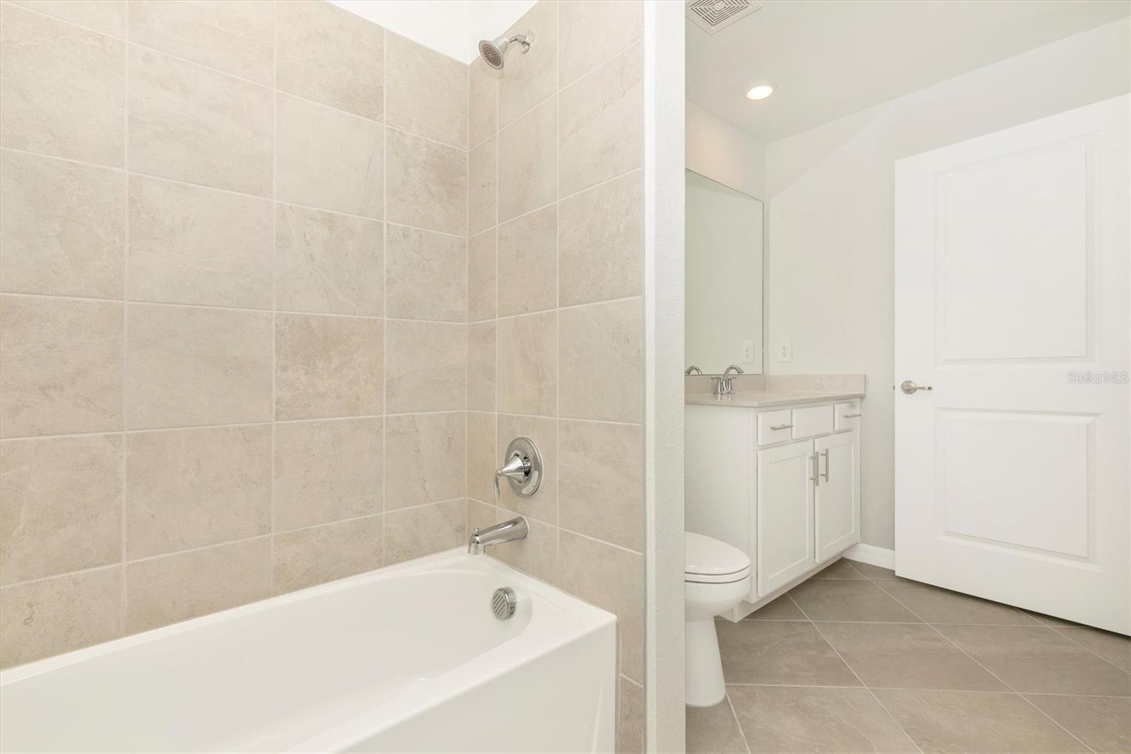 Image 46 of 100 For 12320 Wellen Golf Street 305