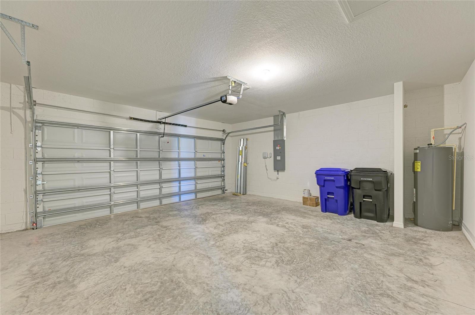 Image 39 of 68 For 261 Lazy Shore Drive