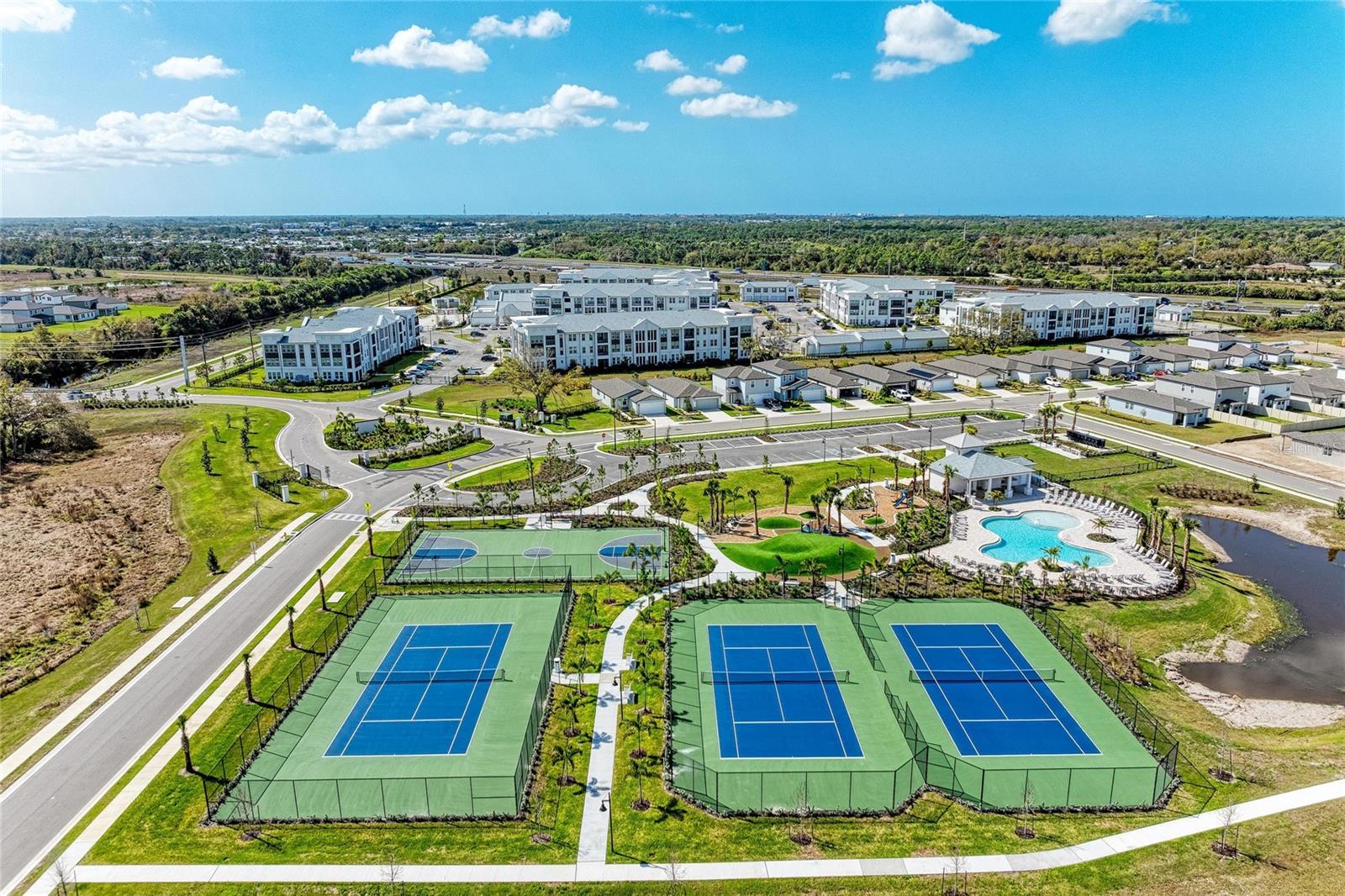 Image 51 of 68 For 261 Lazy Shore Drive