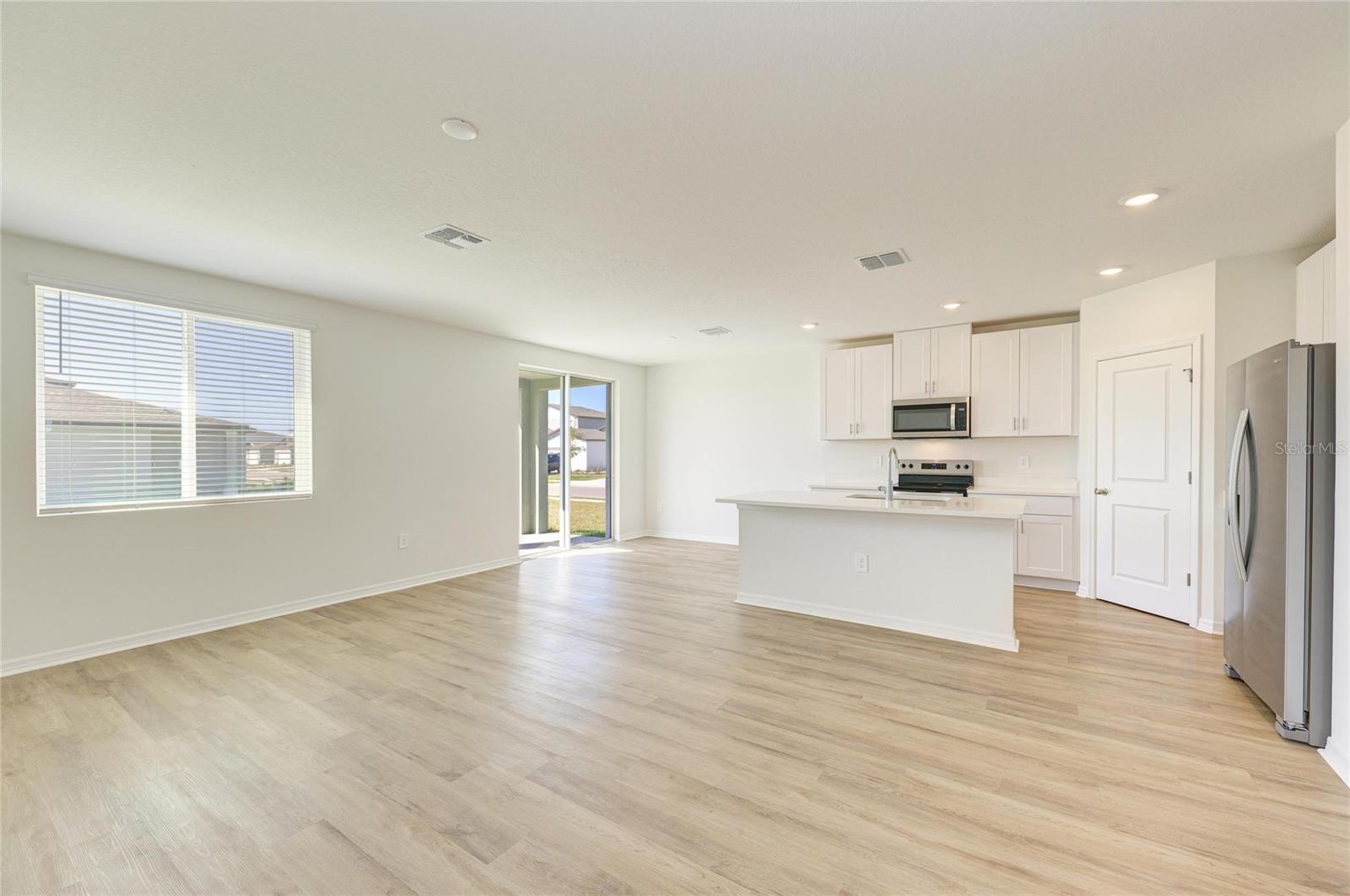 Image 6 of 68 For 261 Lazy Shore Drive