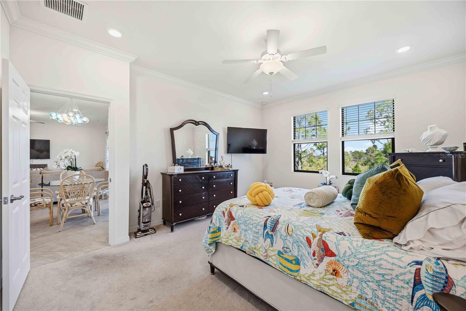 Image 32 of 68 For 10039 Crooked Creek Drive 201