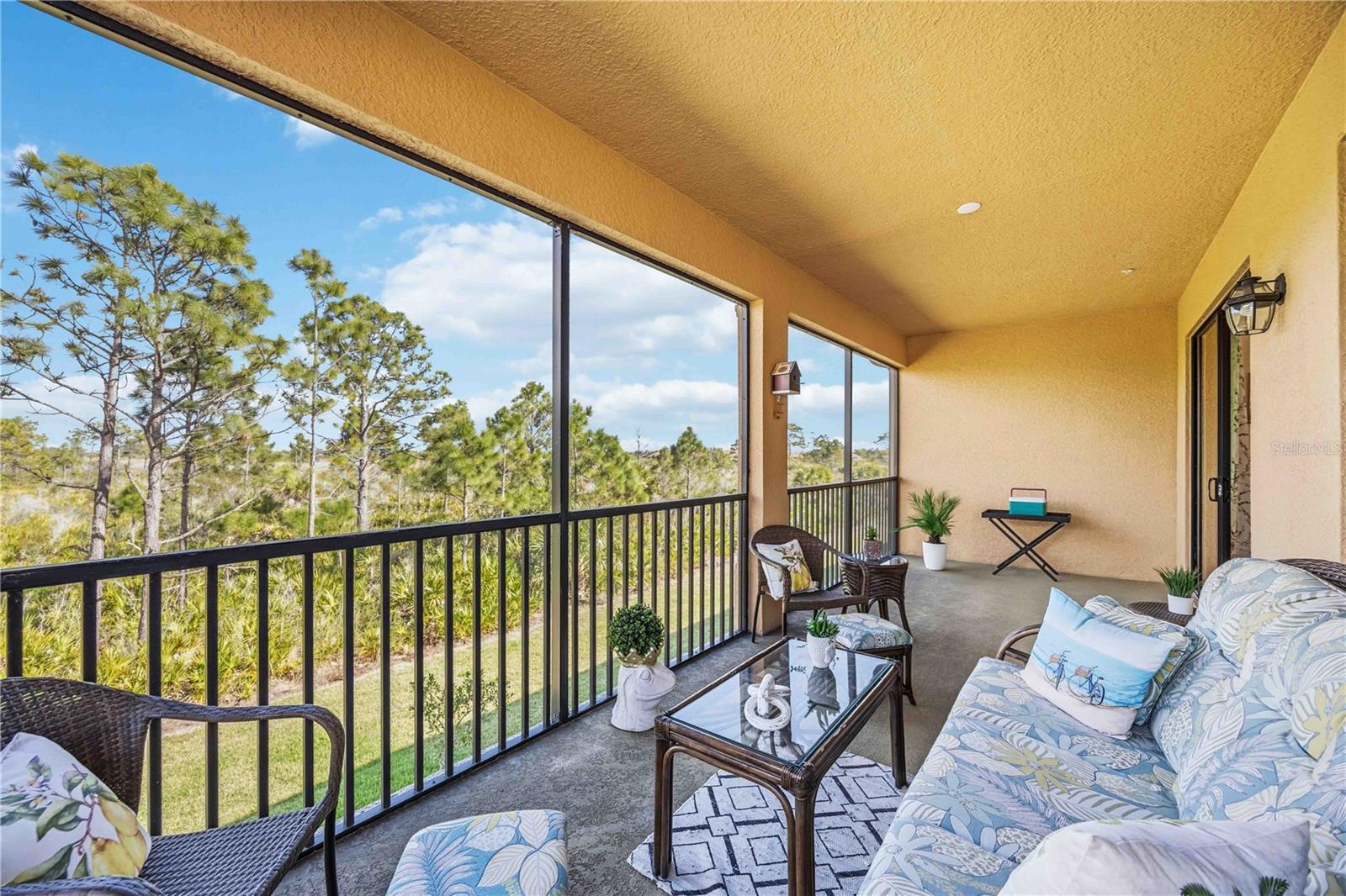 Image 40 of 68 For 10039 Crooked Creek Drive 201