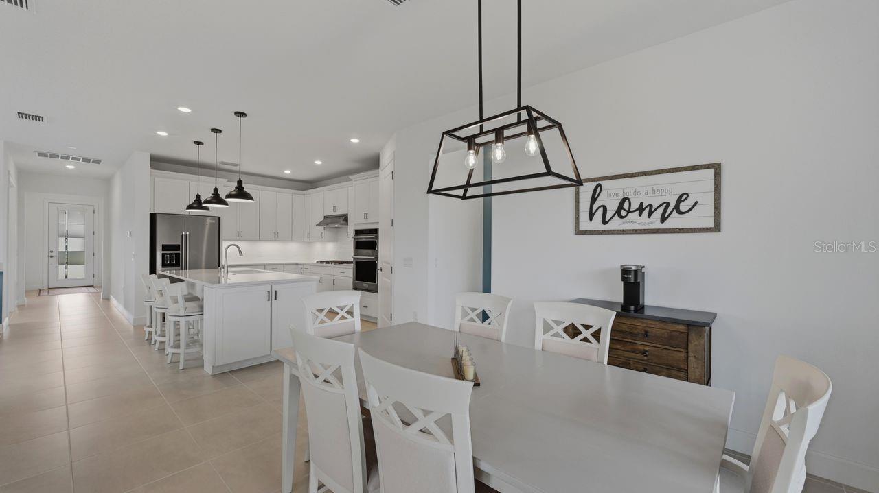 Image 10 of 66 For 4400 Lakeside Grove Place