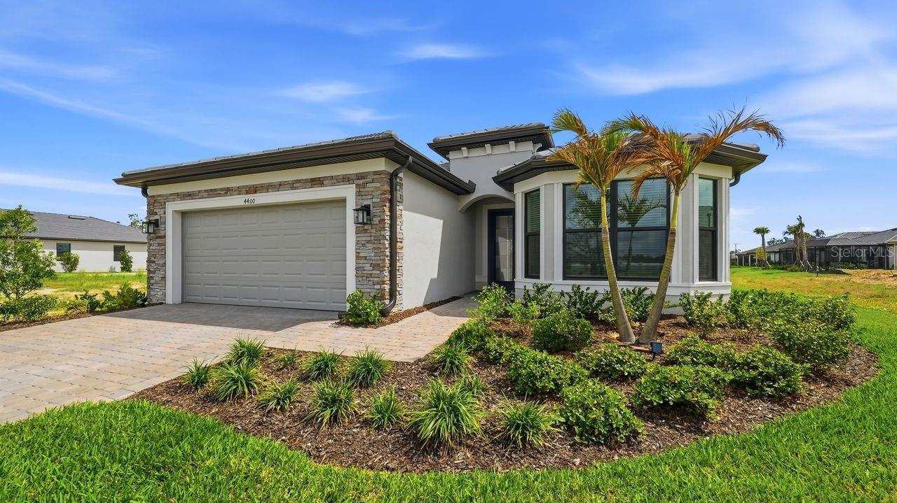 Image 2 of 66 For 4400 Lakeside Grove Place