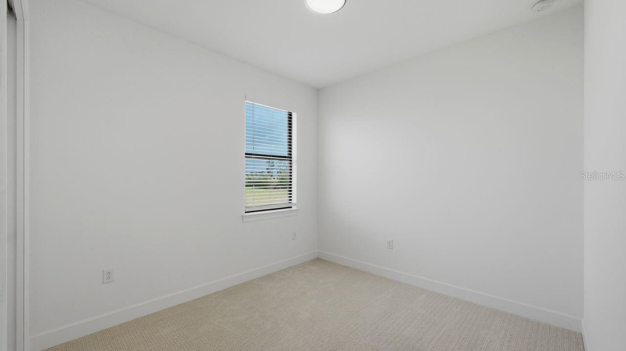 Image 26 of 66 For 4400 Lakeside Grove Place