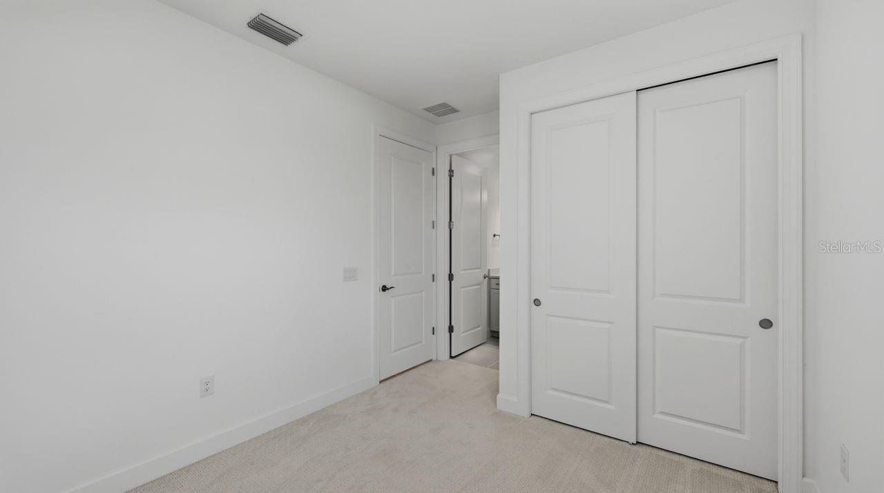 Image 28 of 66 For 4400 Lakeside Grove Place