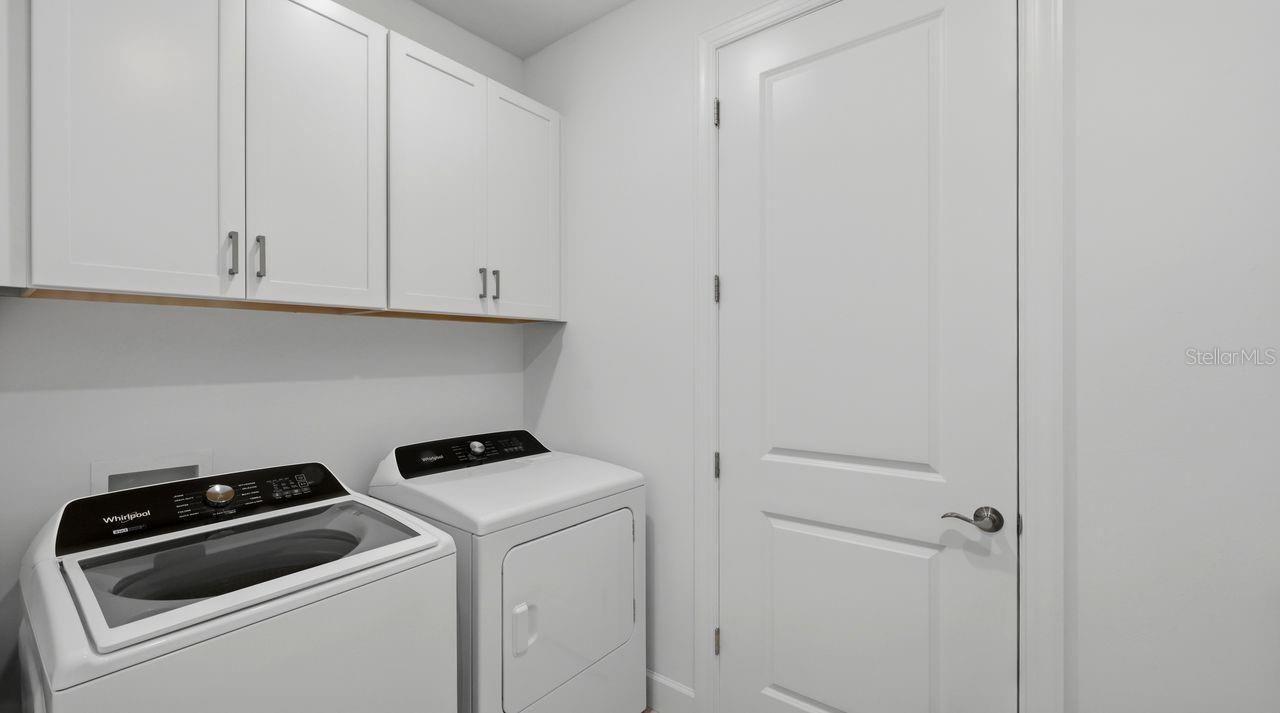 Image 30 of 66 For 4400 Lakeside Grove Place