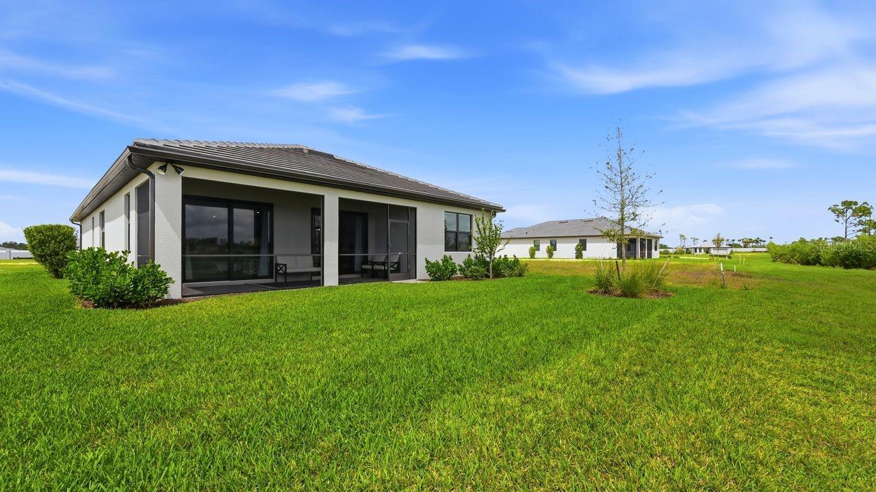 Image 34 of 66 For 4400 Lakeside Grove Place