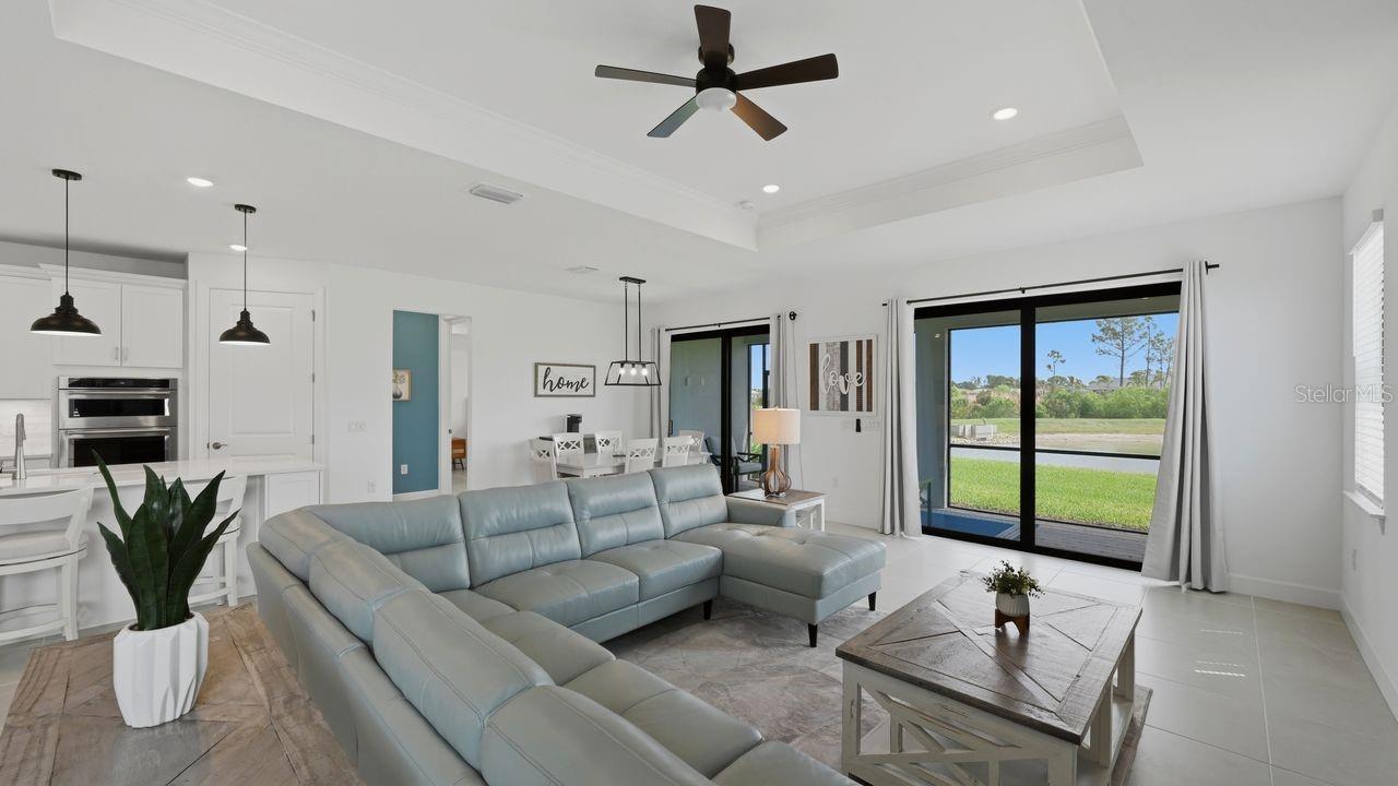 Image 6 of 66 For 4400 Lakeside Grove Place