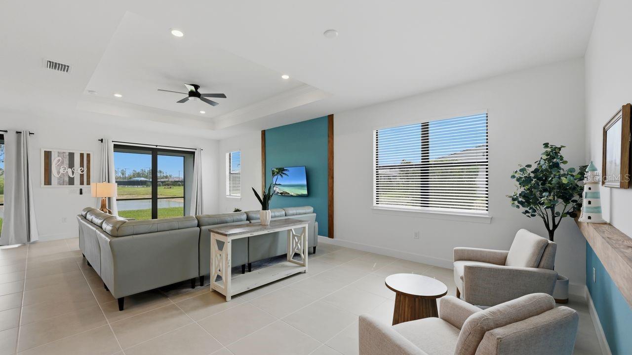 Image 8 of 66 For 4400 Lakeside Grove Place