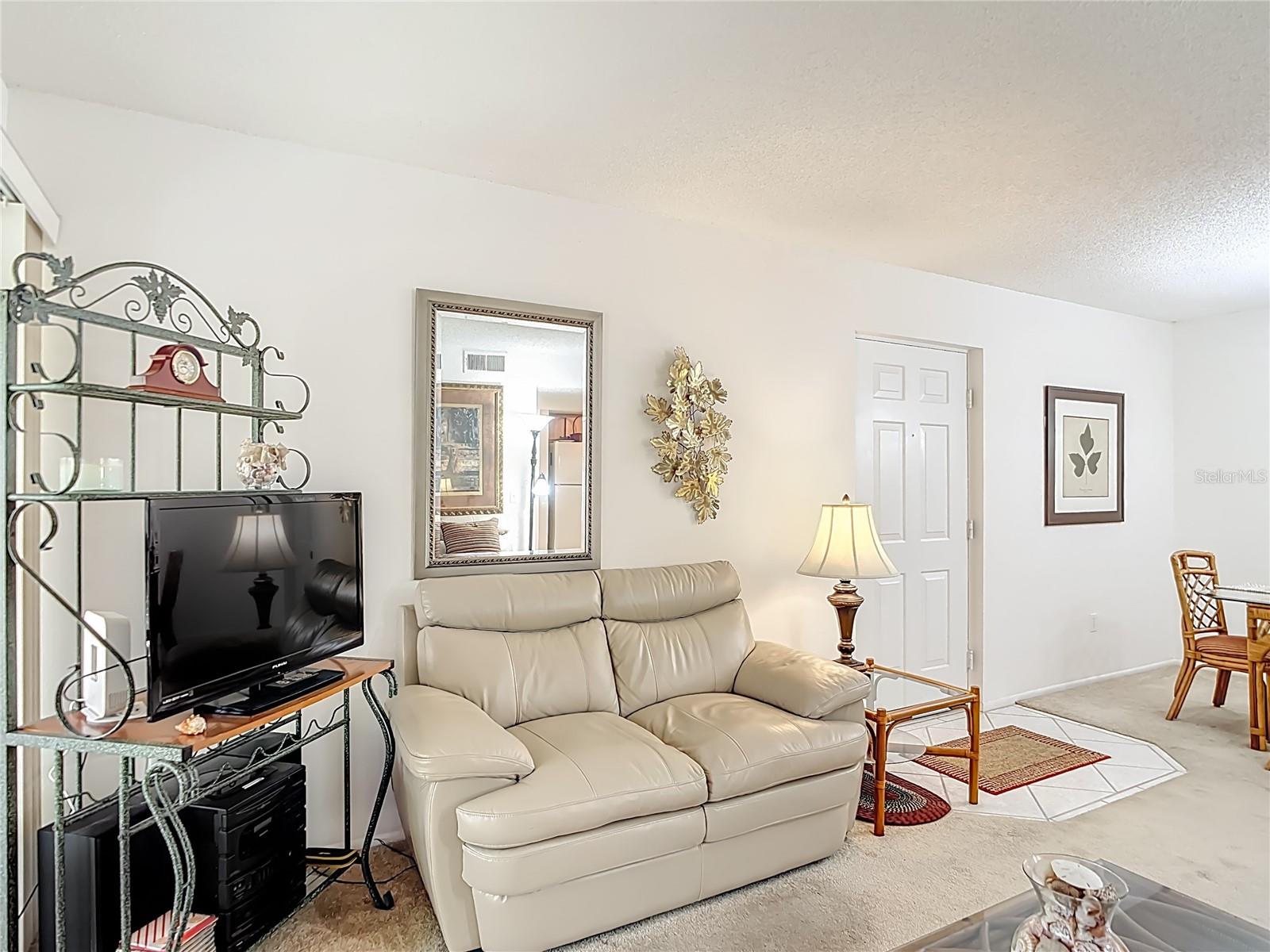 Image 5 of 44 For 1515 Forrest Nelson Boulevard J204