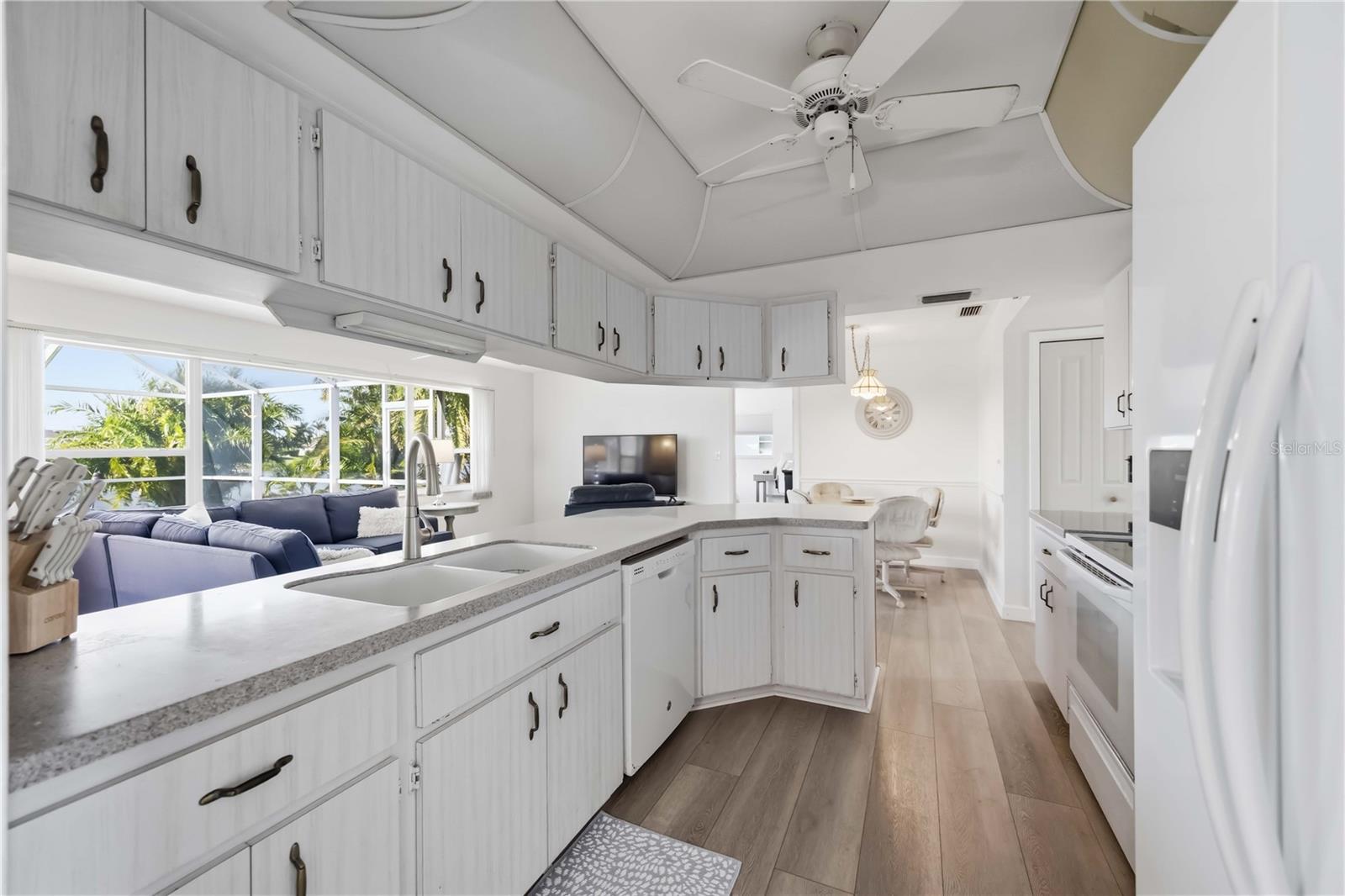 Image 11 of 81 For 1720 Sklar Court