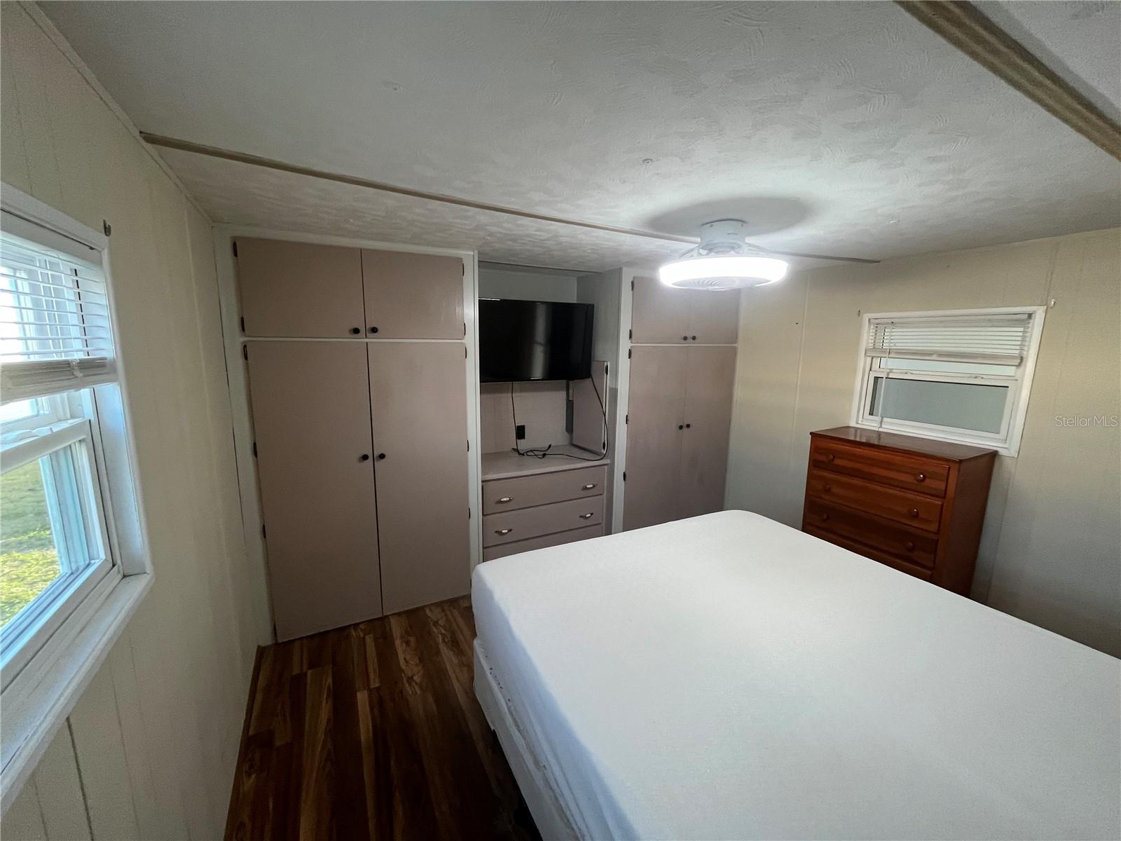 Image 22 of 29 For 712 Locarno Drive