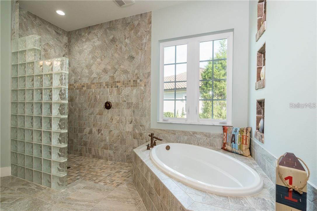 Image 15 of 34 For 16131 Daysailor Trail