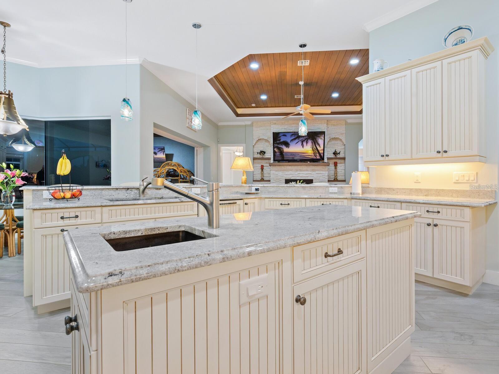 Image 7 of 34 For 16131 Daysailor Trail