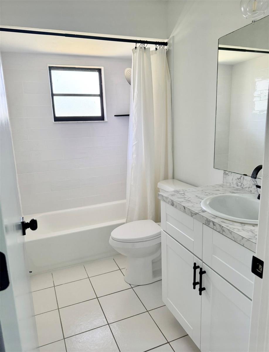 Image 11 of 13 For 2391 Briarwood Street