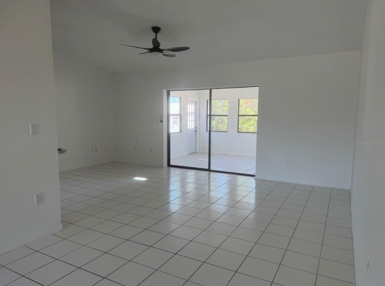 Image 5 of 13 For 2391 Briarwood Street